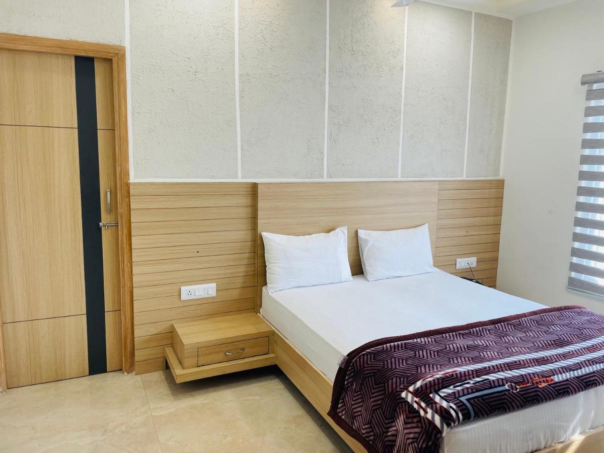 Siddharth Bnb - Near Golden Temple Амритсар Екстериор снимка